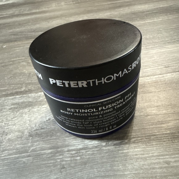 Peter Thomas Roth Other - PETER THOMAS ROTH RETINOL FUSION PM BODY MOISTURIZING TREATMENT  8‎ fl. oz.
